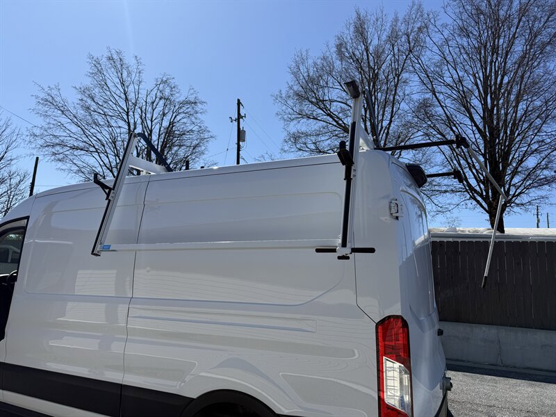 Used 2024 Ford Transit 250 148 Medium Roof RWD image 35