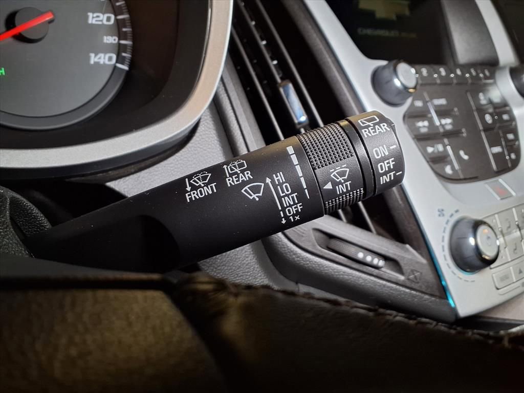 Used 2017 Chevrolet Equinox LT w/ Convenience Package image 10