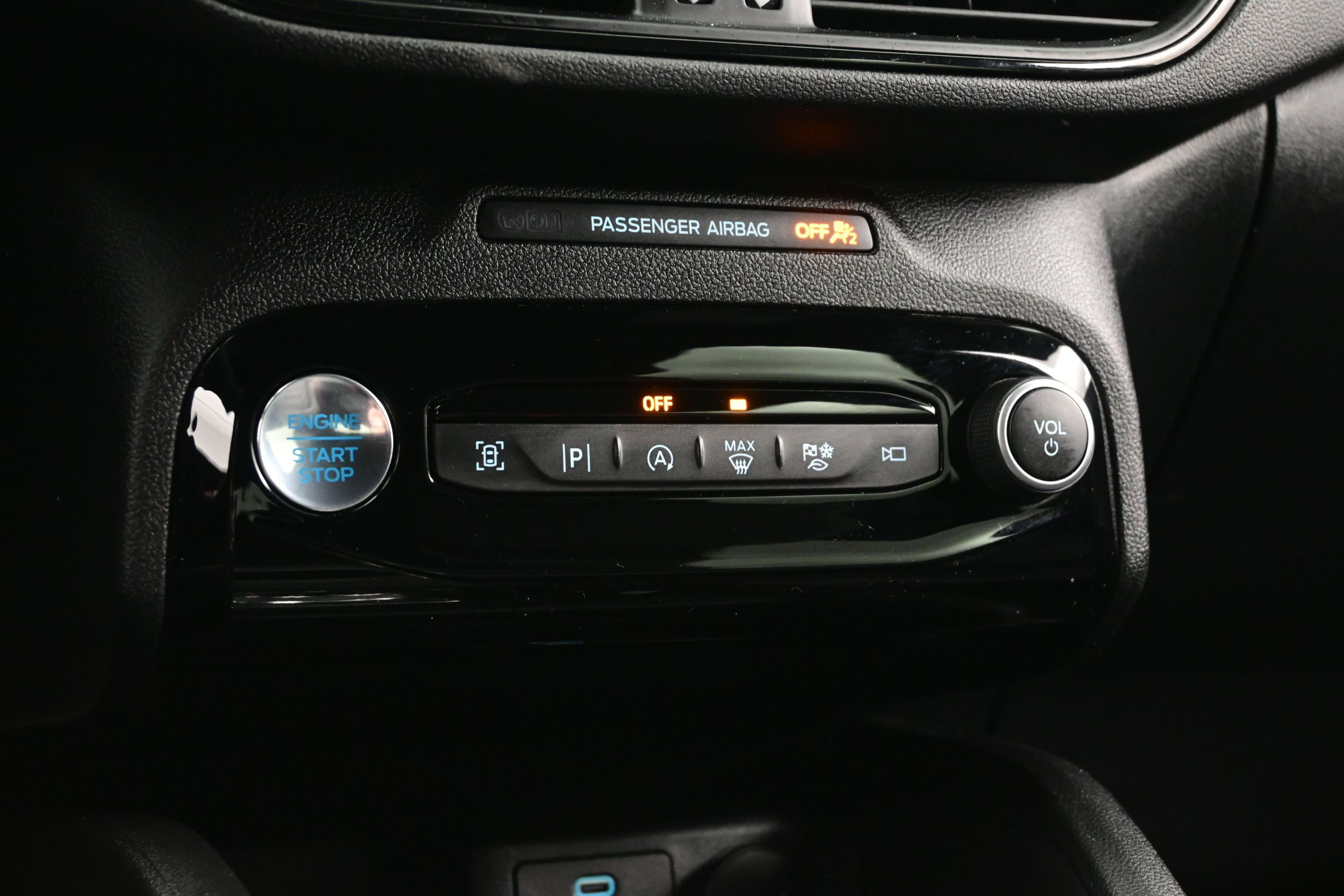 Used 2023 Ford Escape ST-Line Elite w/ Premium Technology Package AWD/4WD image 21