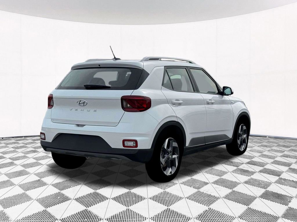 New 2026 Hyundai Venue SEL FWD image 11