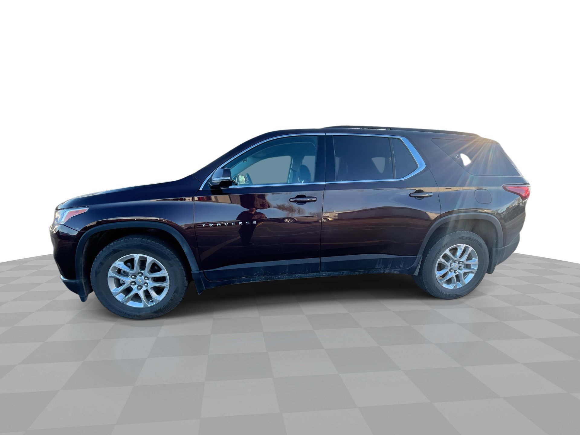 Used 2019 Chevrolet Traverse LT image 1
