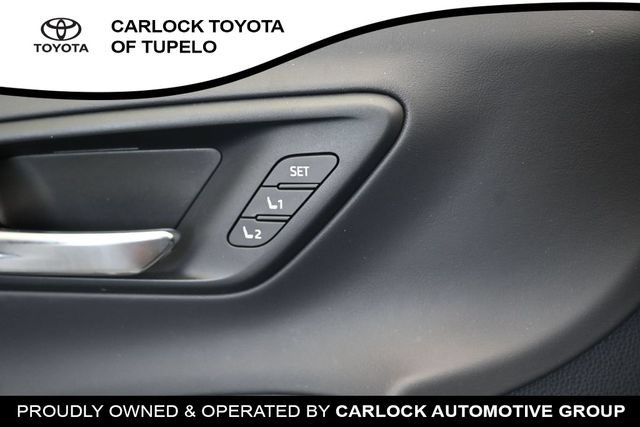 Used 2023 Toyota Crown AWD/4WD image 27