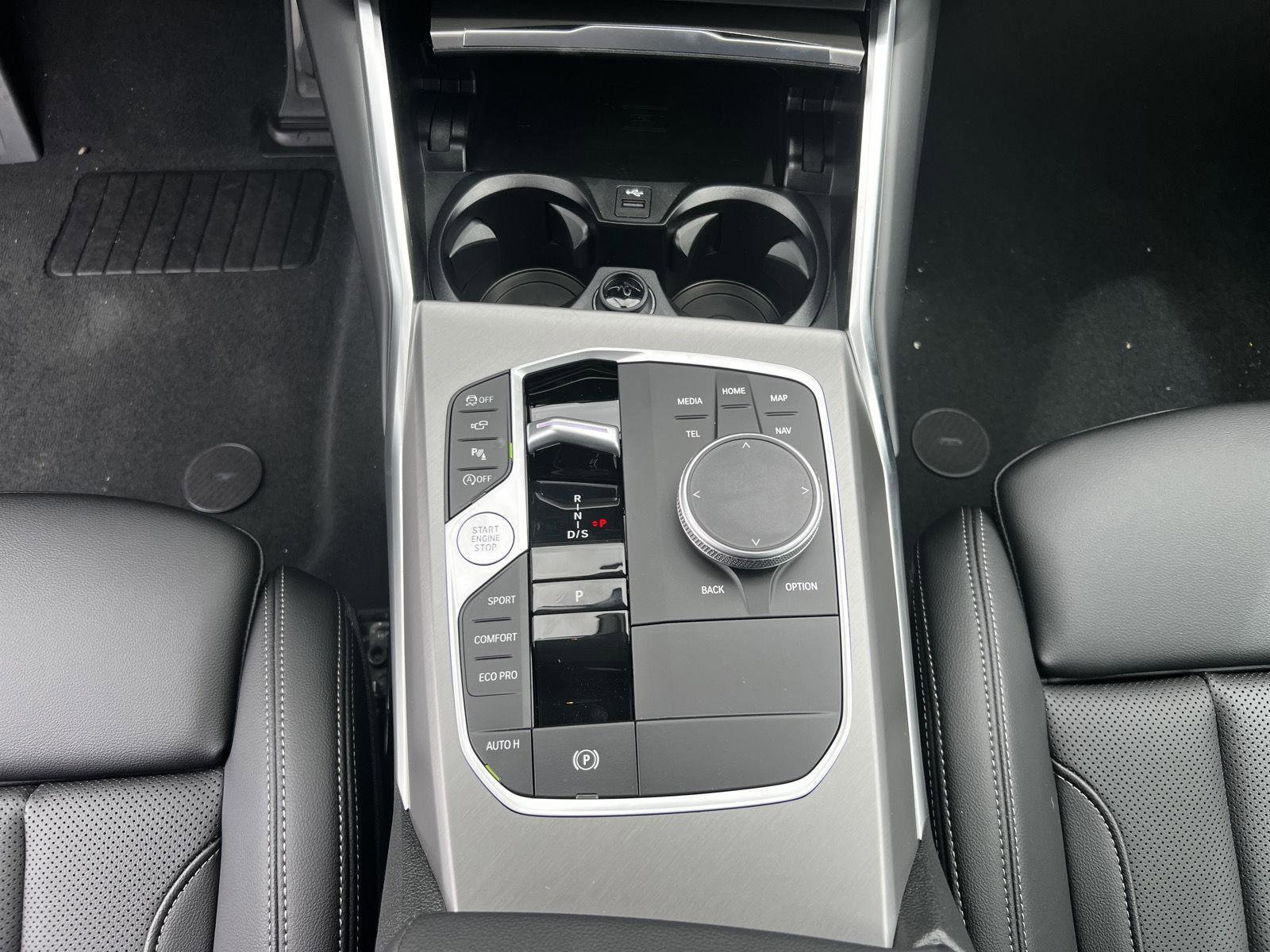 New 2026 BMW 330i Sedan w/ M Sport Package RWD image 16