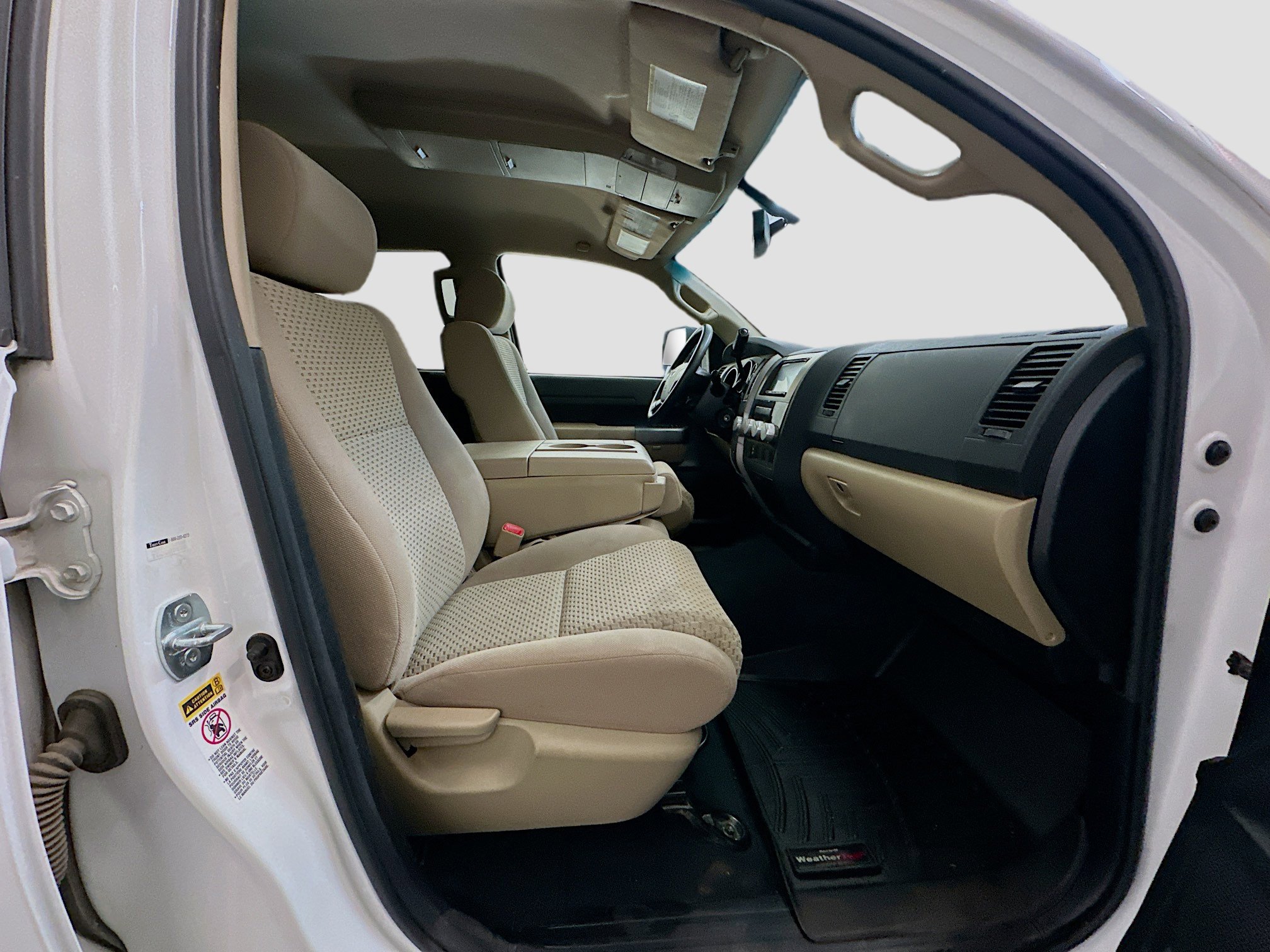 Used 2012 Toyota Tundra 4x4 CrewMax w/ Tow Pkg image 31