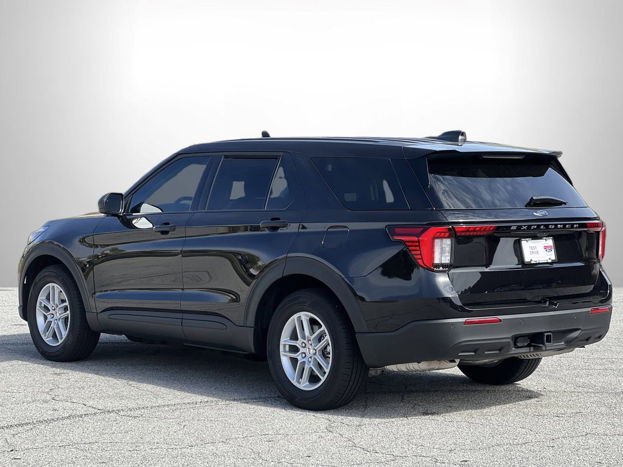 New 2026 Ford Explorer Active RWD image 24