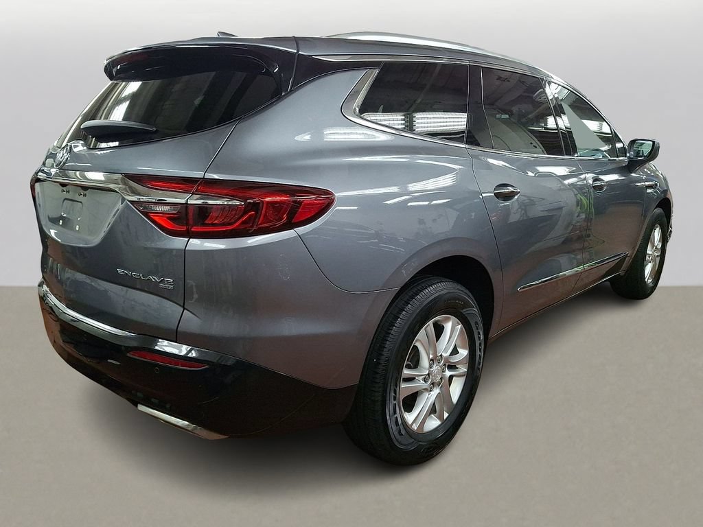 Used 2018 Buick Enclave Essence AWD/4WD image 3
