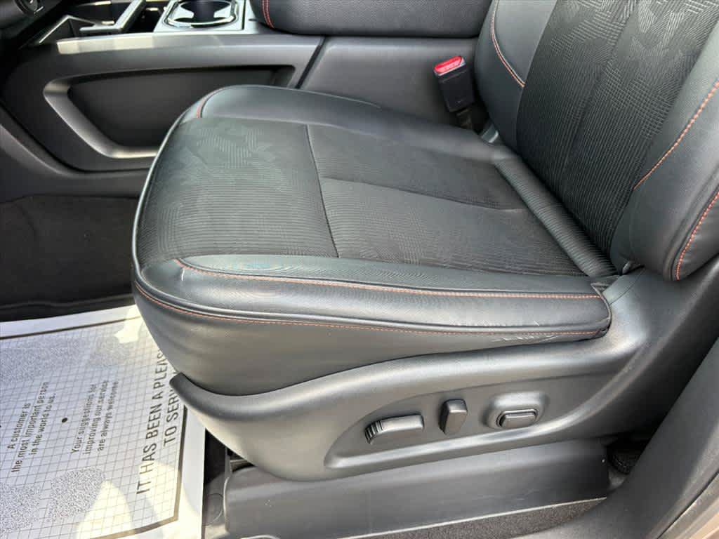 Used 2021 Nissan Titan PRO-4X w/ Pro-4x Utility Package AWD/4WD image 23