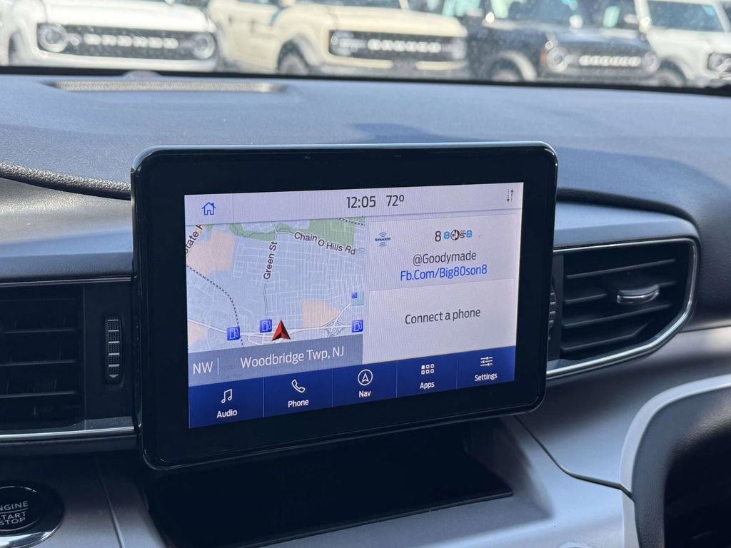 Used 2022 Ford Explorer XLT w/ Equipment Group 202A AWD/4WD image 15