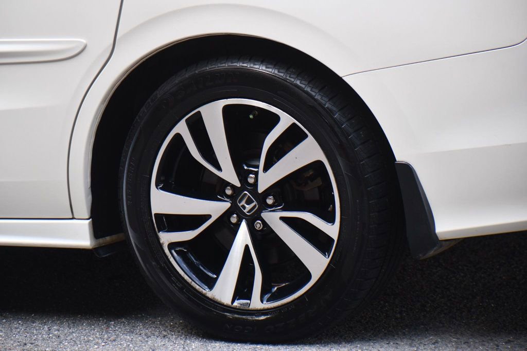 Used 2019 Honda Odyssey Elite image 13