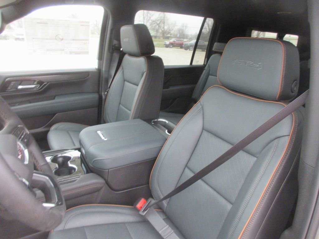 New 2026 GMC Yukon XL AT4 w/ Premium Trailering Package image 12