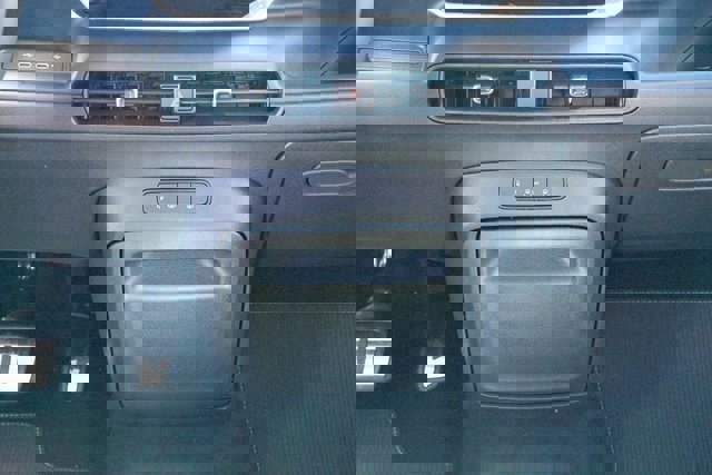 New 2025 Volkswagen ID. Buzz Pro S image 33