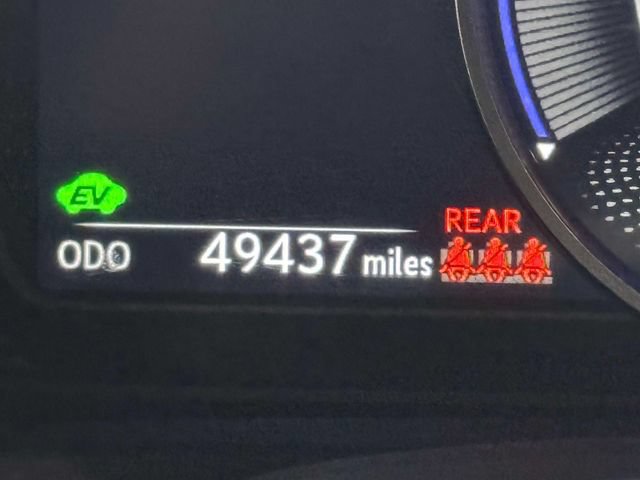Used 2024 Lexus UX 250h F Sport AWD/4WD image 32