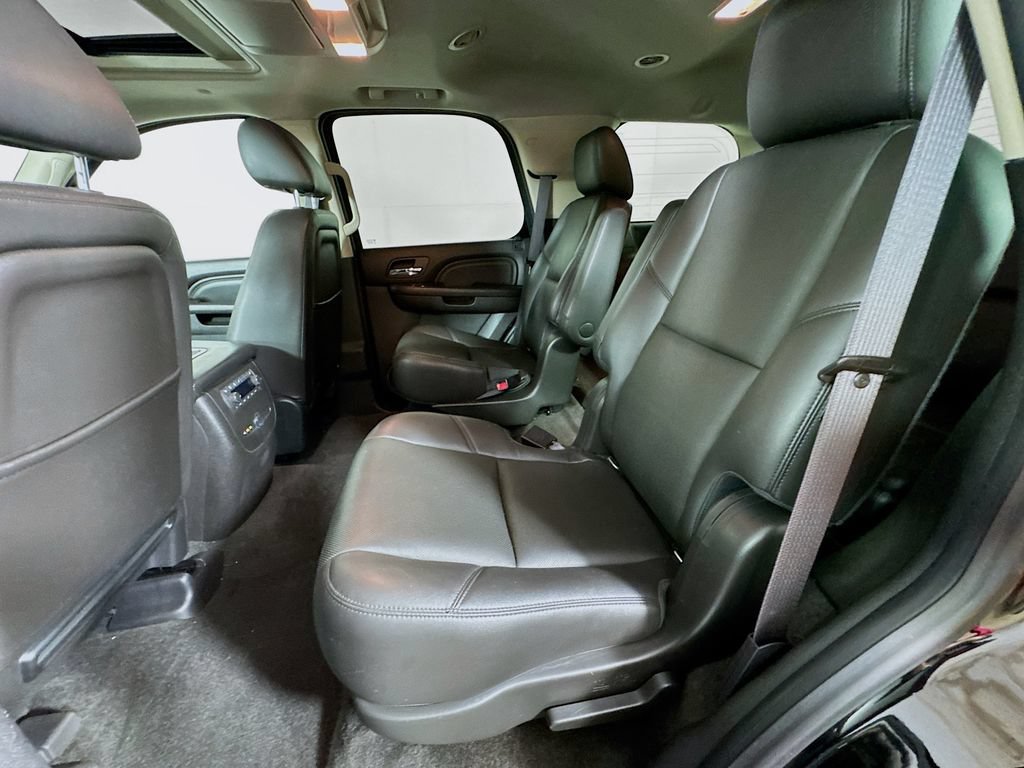 Used 2013 GMC Yukon Denali RWD image 29