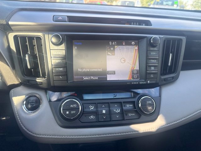 Used 2018 Toyota RAV4 XLE FWD image 10