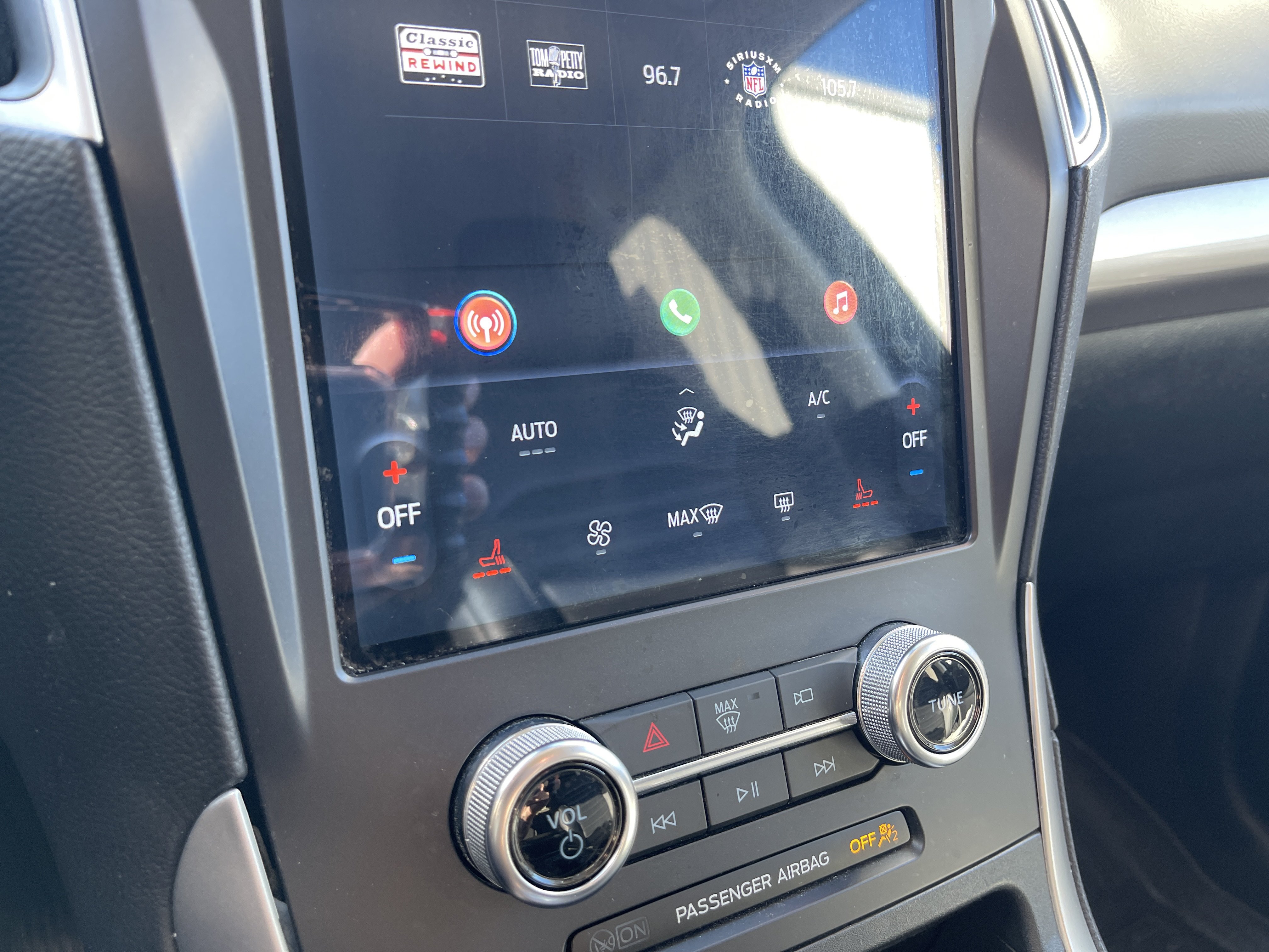 Used 2024 Ford Edge SEL AWD/4WD image 18