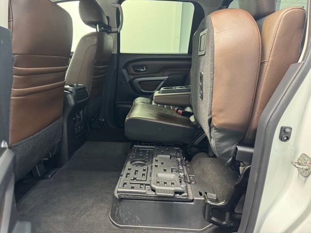 Used 2018 Nissan Titan Platinum Reserve AWD/4WD image 32