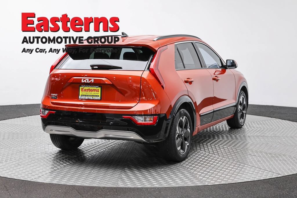 Used 2023 Kia Niro Wind w/ Wind Preserve Package FWD image 7