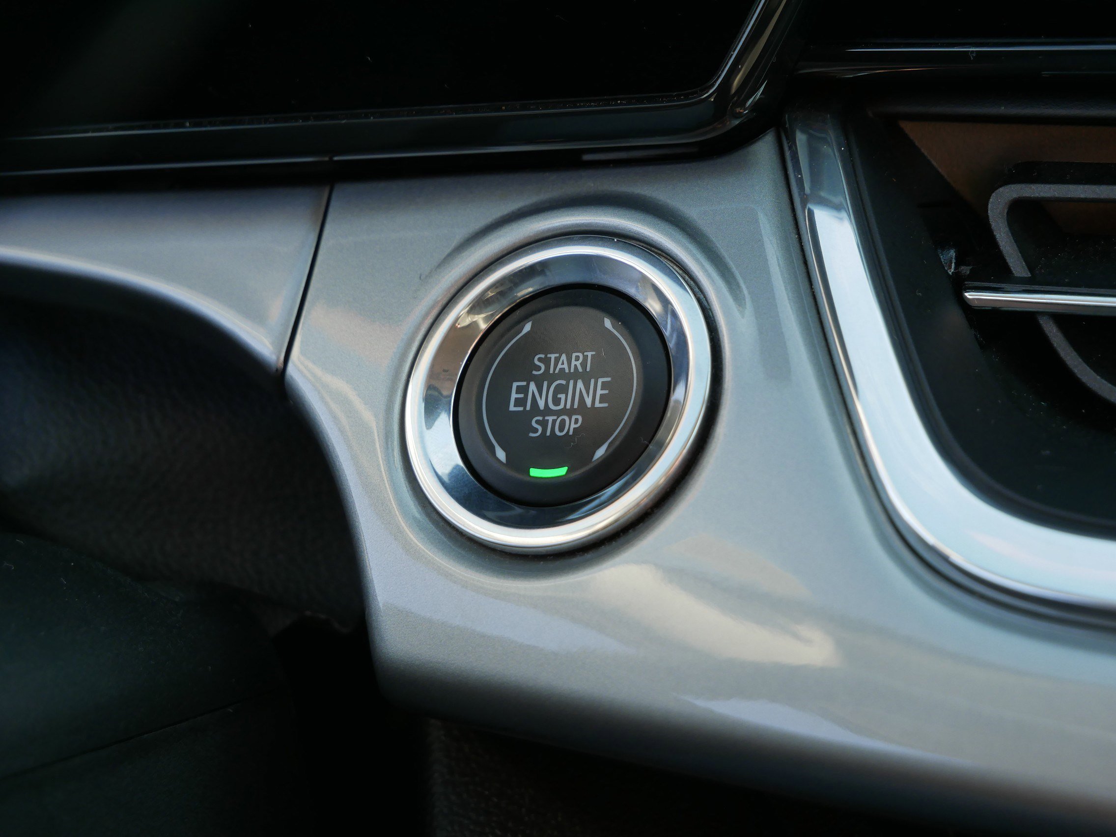 Used 2024 Chevrolet Trax LT w/ Driver Confidence Package image 26