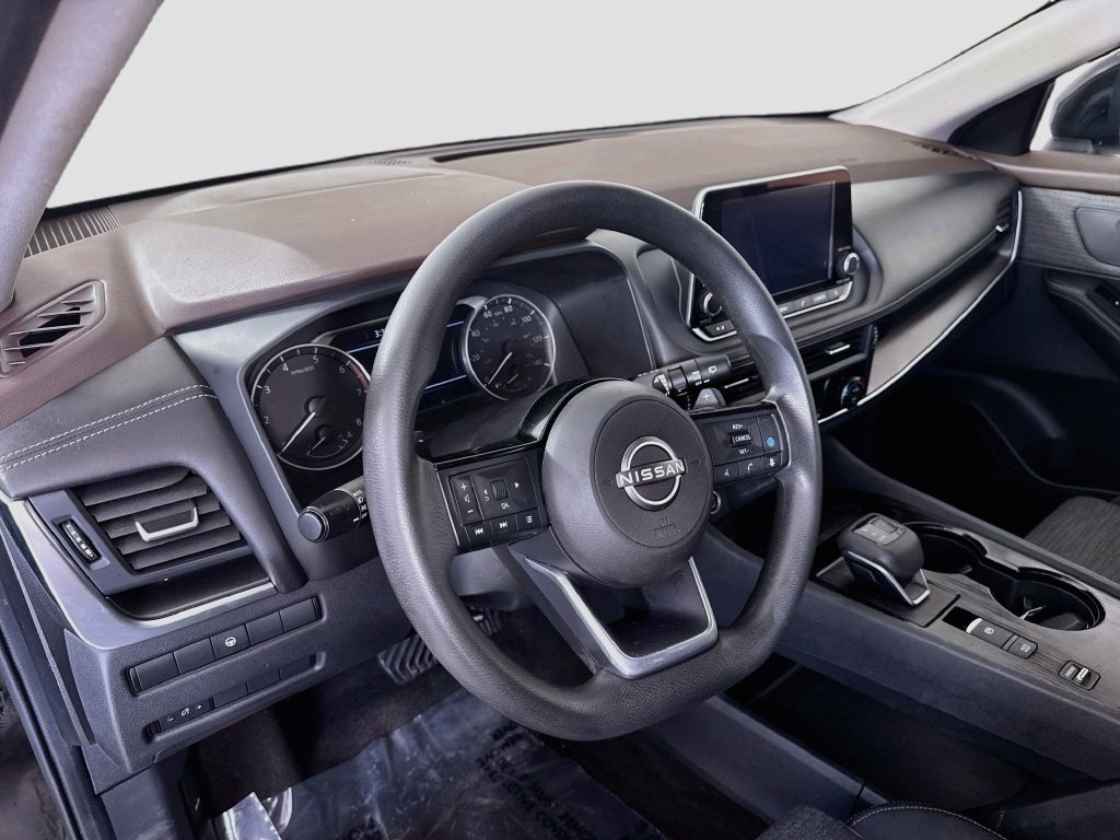 Used 2023 Nissan Rogue SV FWD image 22