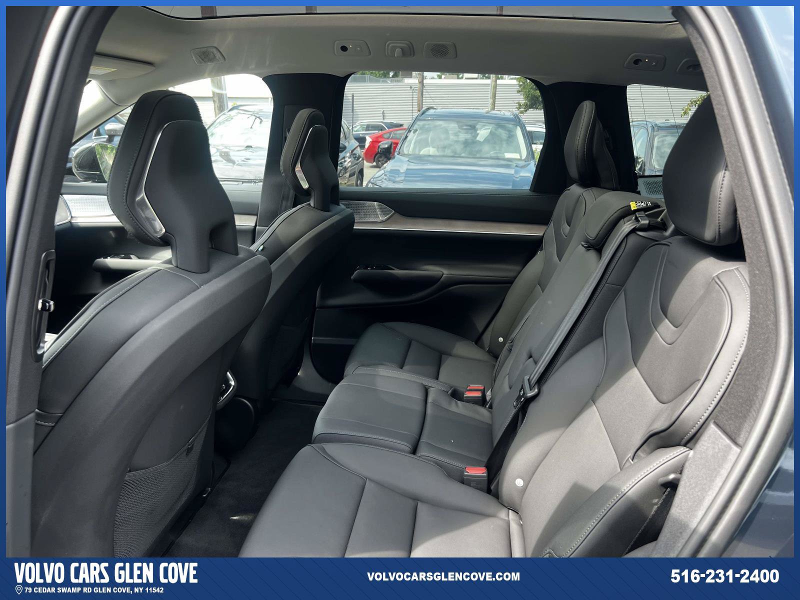 Certified 2025 Volvo EX90 Ultra AWD/4WD image 10