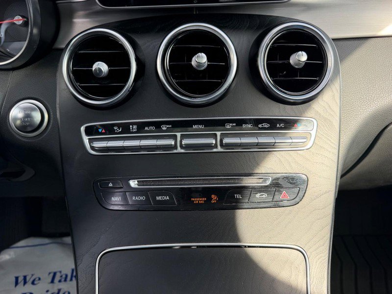 Used 2019 Mercedes-Benz GLC 300 4MATIC image 16