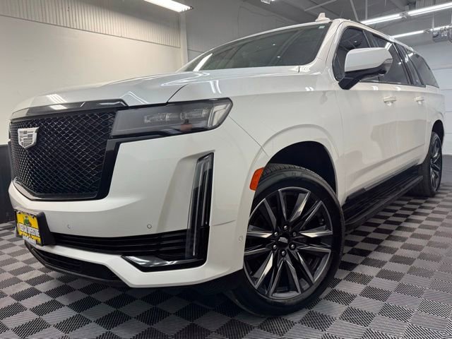 Used 2021 Cadillac Escalade ESV Sport image 3