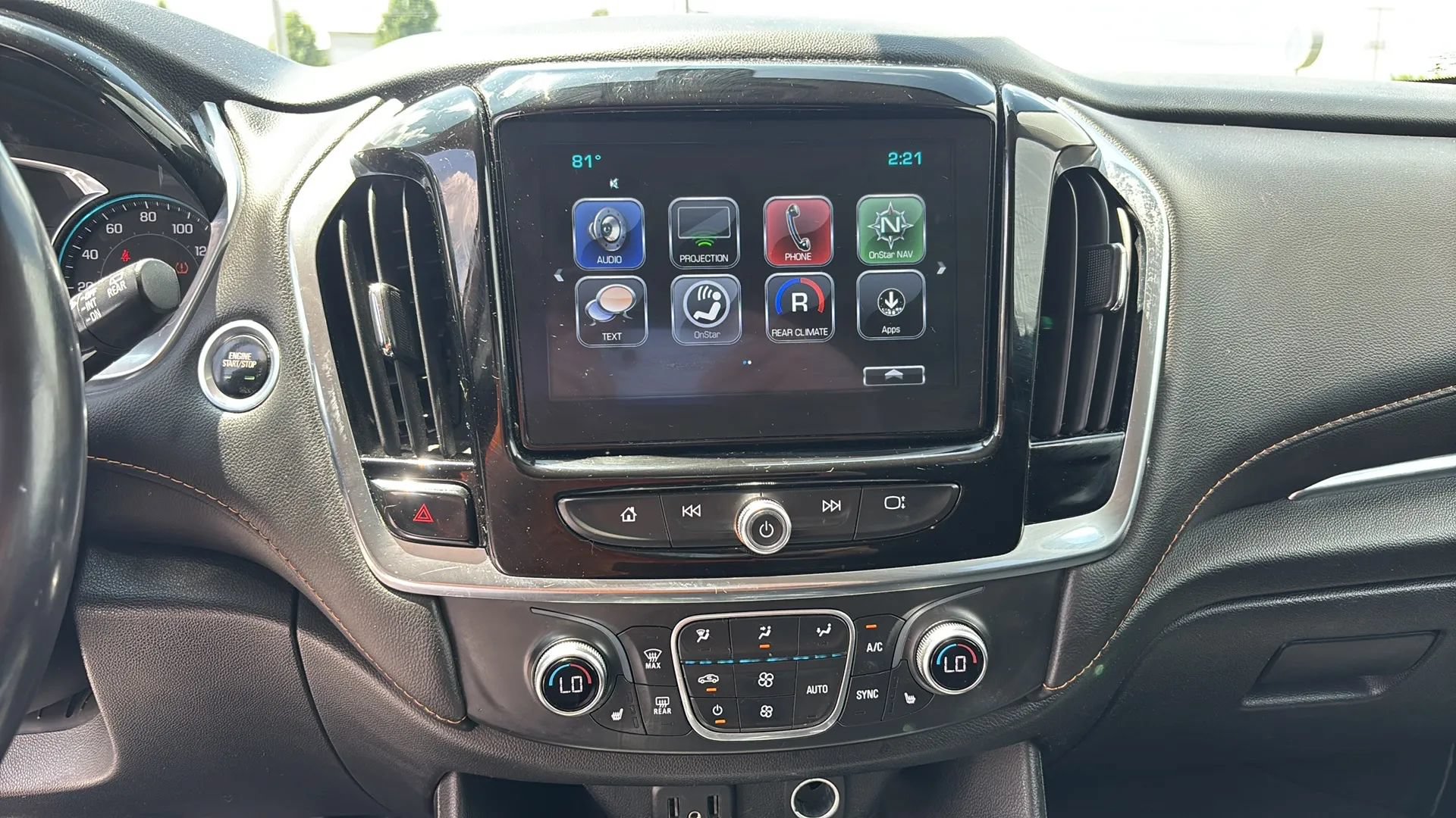Used 2019 Chevrolet Traverse LT FWD image 26