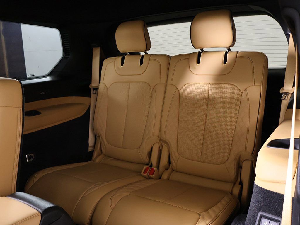 Used 2024 Jeep Grand Cherokee L Summit w/ Advanced Protech Group IV image 40