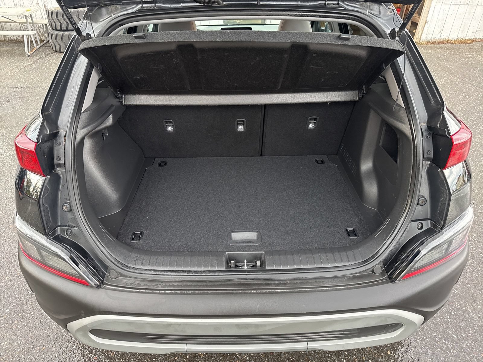 Used 2023 Hyundai Kona SEL w/ Convenience Package FWD image 11