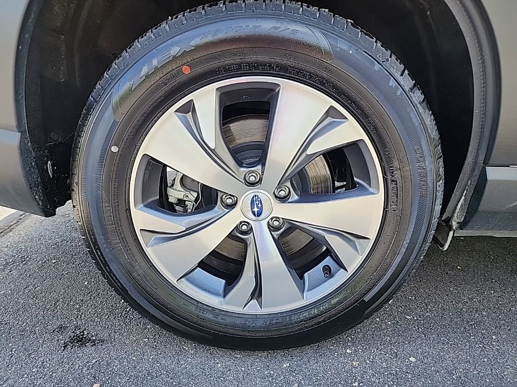 Certified 2025 Subaru Ascent Premium AWD/4WD image 8