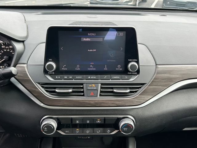 Used 2023 Nissan Altima 2.5 SV FWD image 14