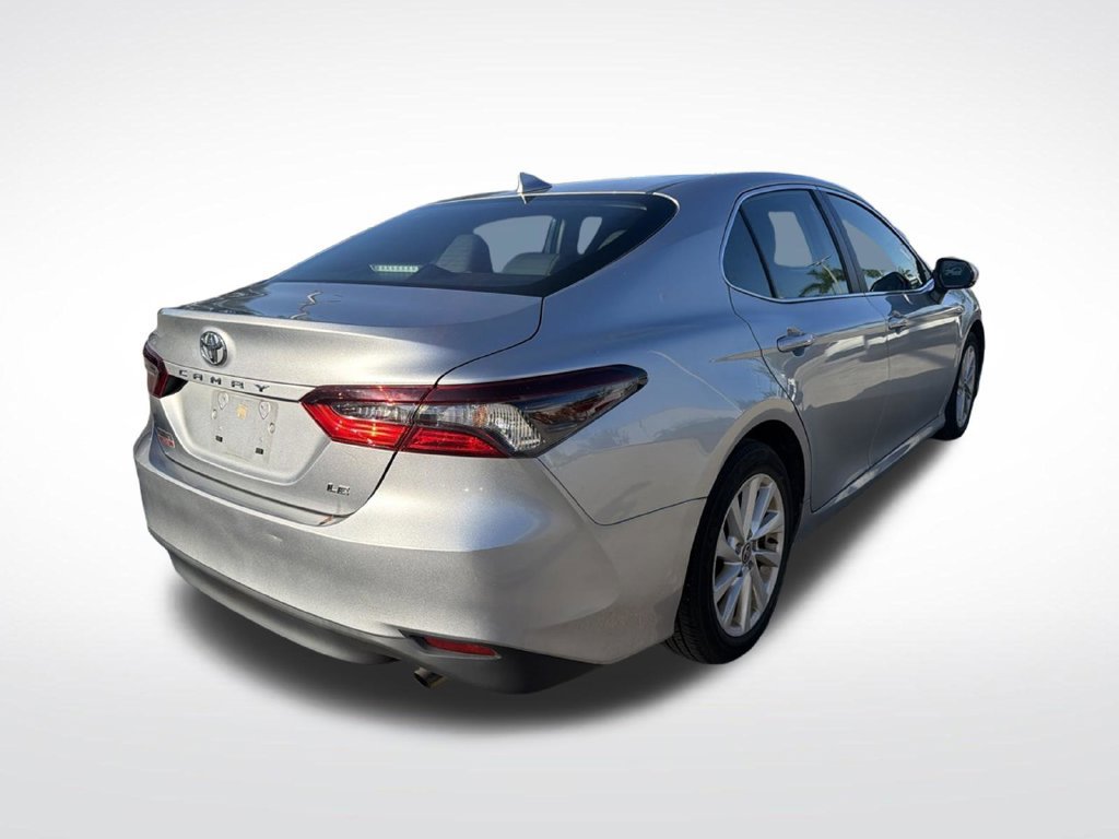 Used 2024 Toyota Camry LE w/ Convenience Package FWD image 9