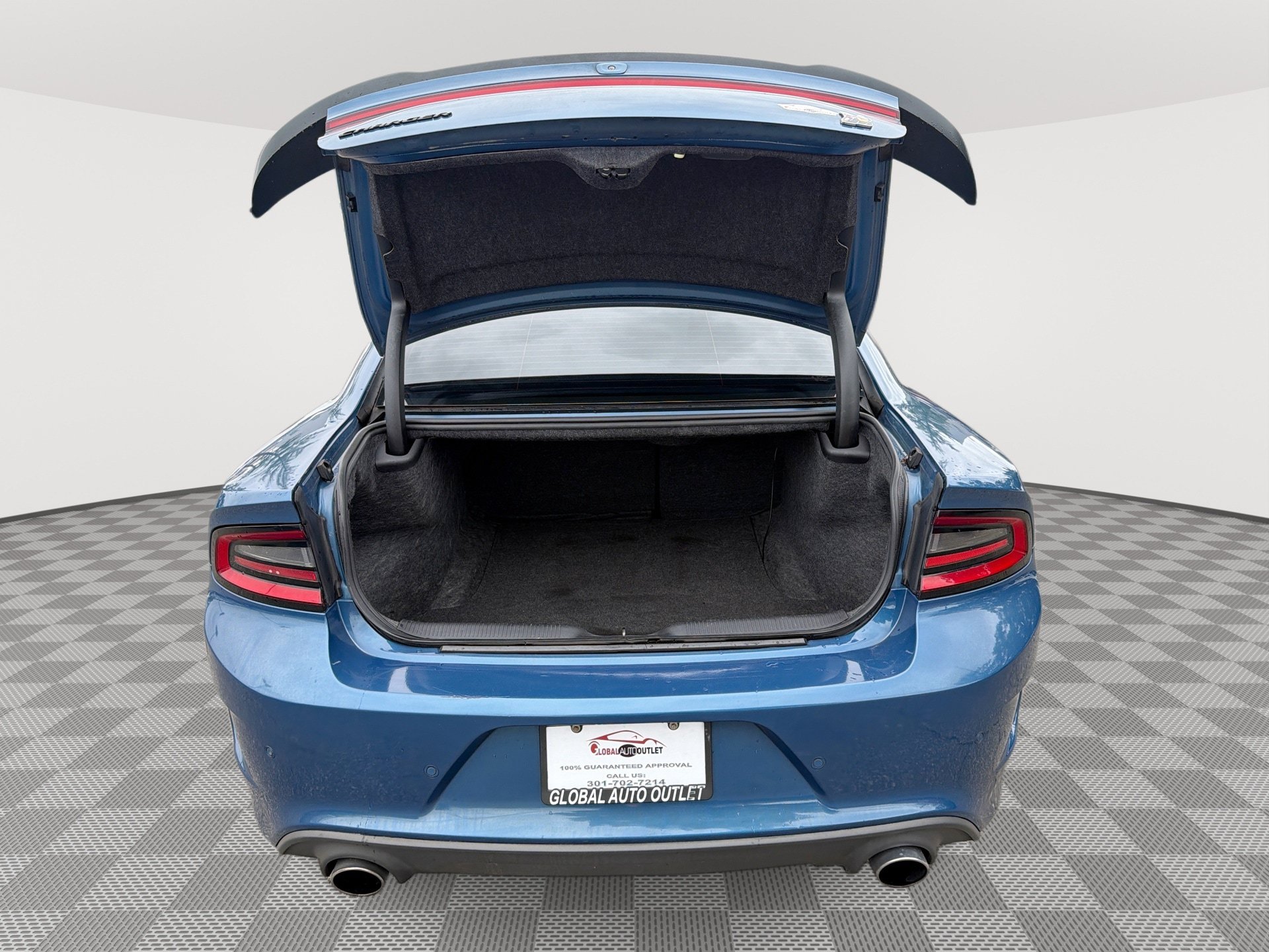 Used 2020 Dodge Charger Scat Pack RWD image 21