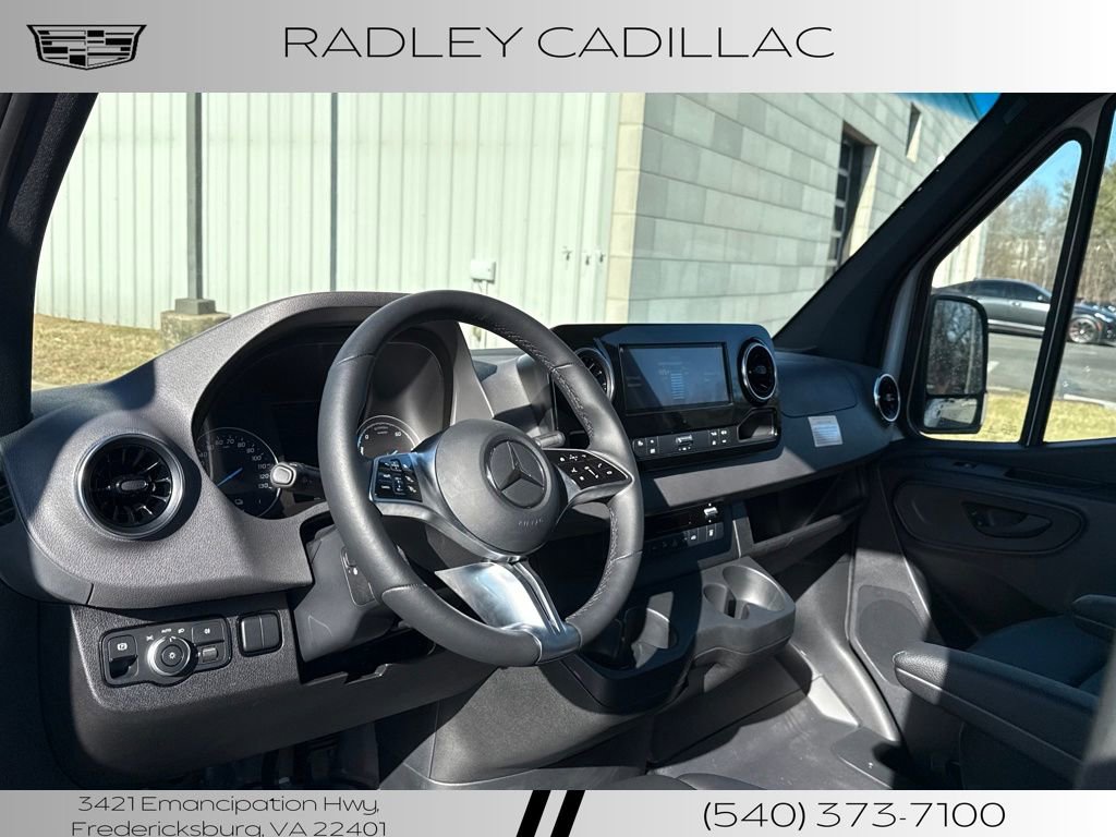 Used 2024 Mercedes-Benz eSprinter 170 Cargo image 12