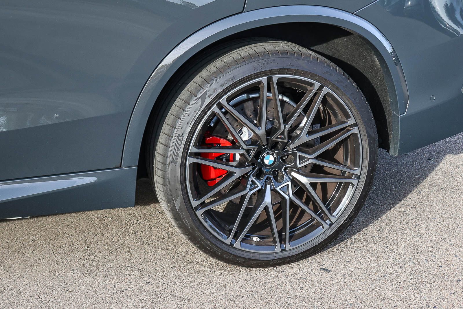 Used 2025 BMW X5 M Competition w/ Executive Package image 10