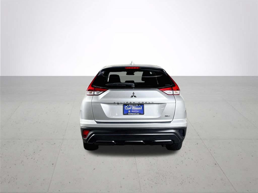Used 2022 Mitsubishi Eclipse Cross LE AWD/4WD image 7