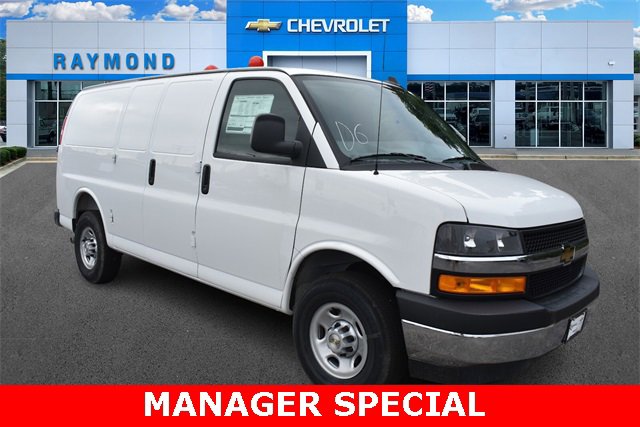 New 2025 Chevrolet Express 2500 w/ Driver Convenience Package image 10