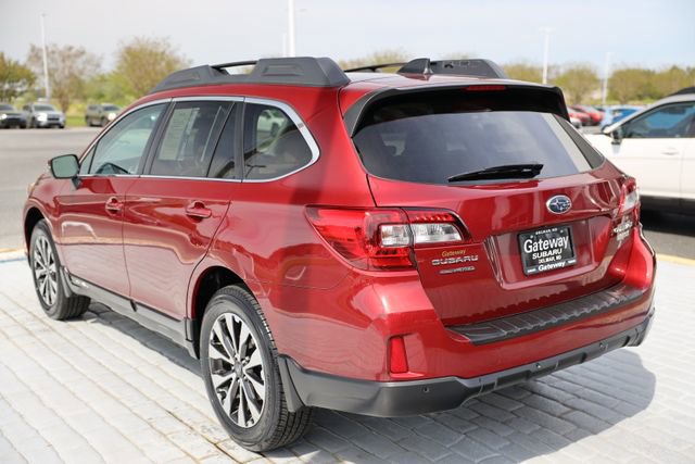 Used 2017 Subaru Outback 2.5i Limited image 3