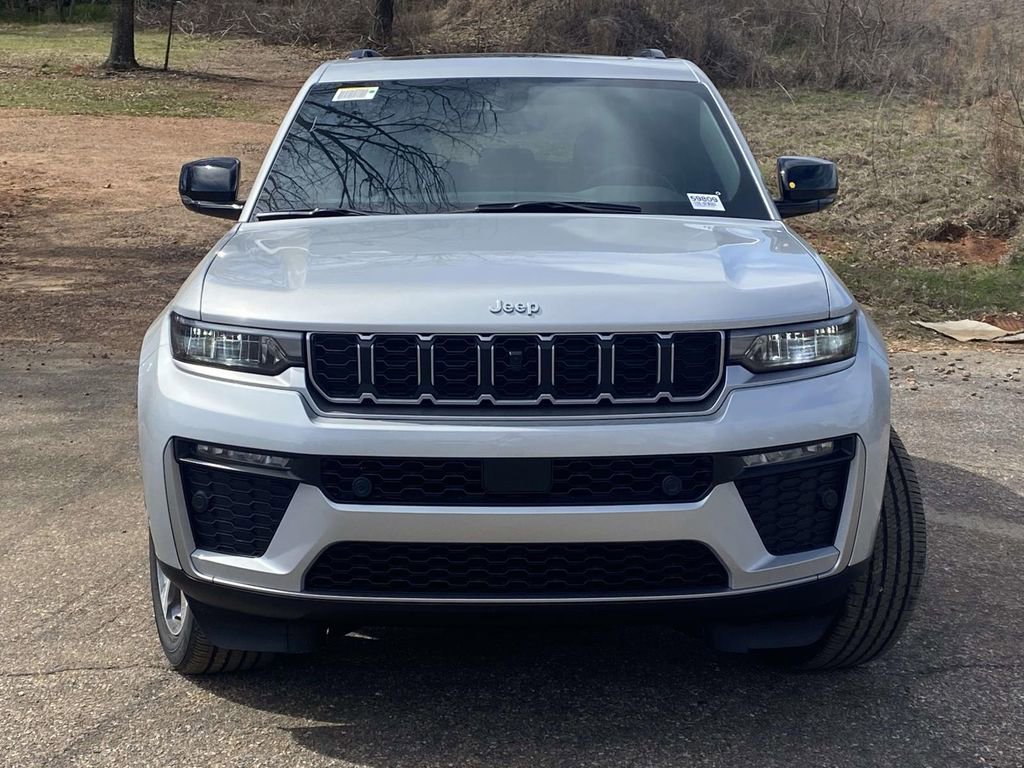 New 2026 Jeep Grand Cherokee Limited w/ Luxury Tech Group II image 2