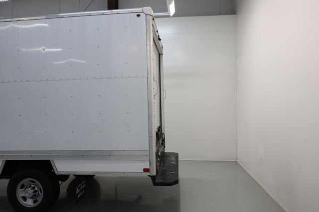 Used 2022 Chevrolet Express 3500 w/ Driver Convenience Package RWD image 38