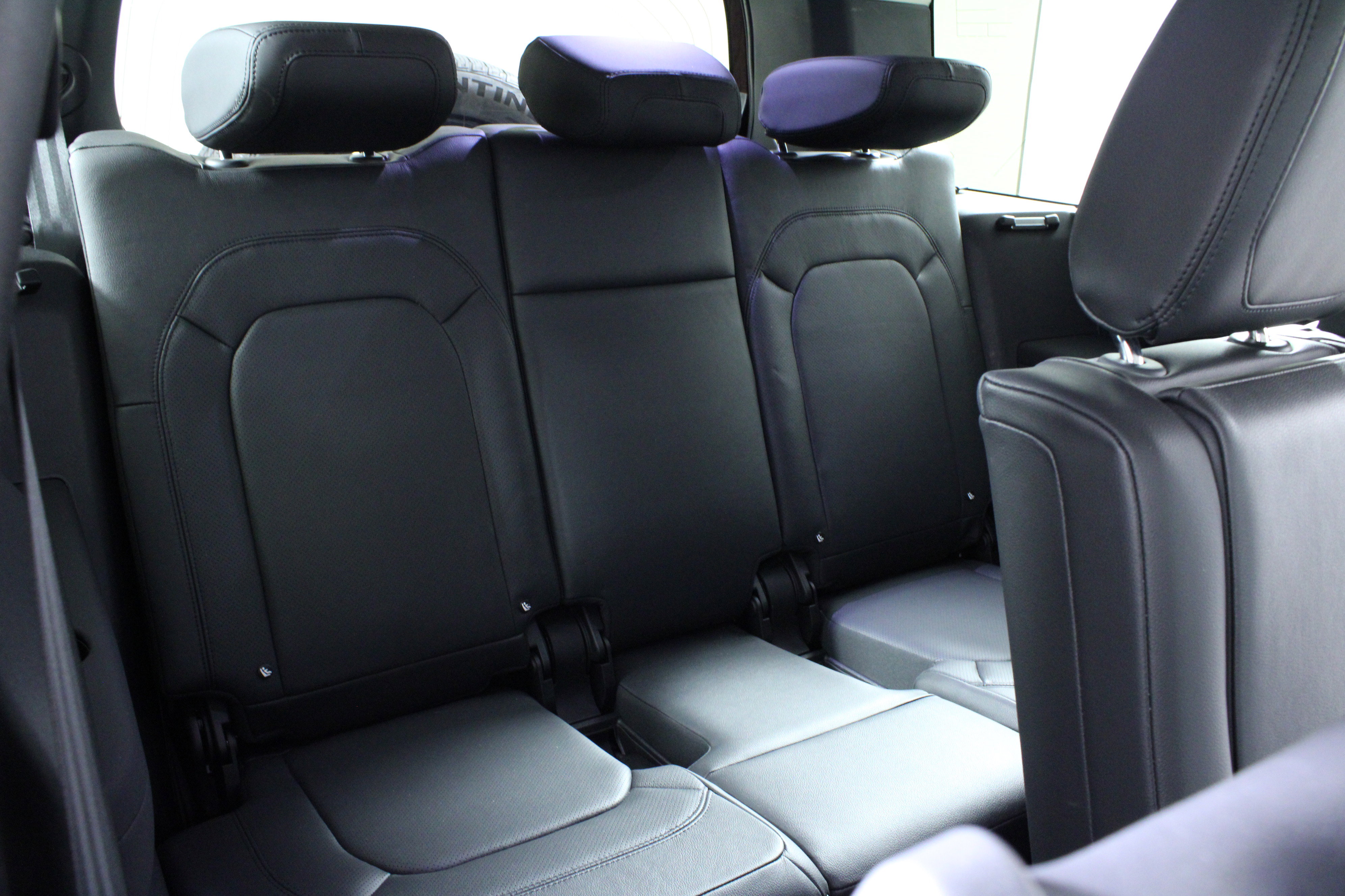 Used 2023 Land Rover Defender 130 S image 14