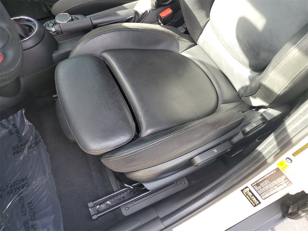 Used 2019 MINI Cooper S image 19