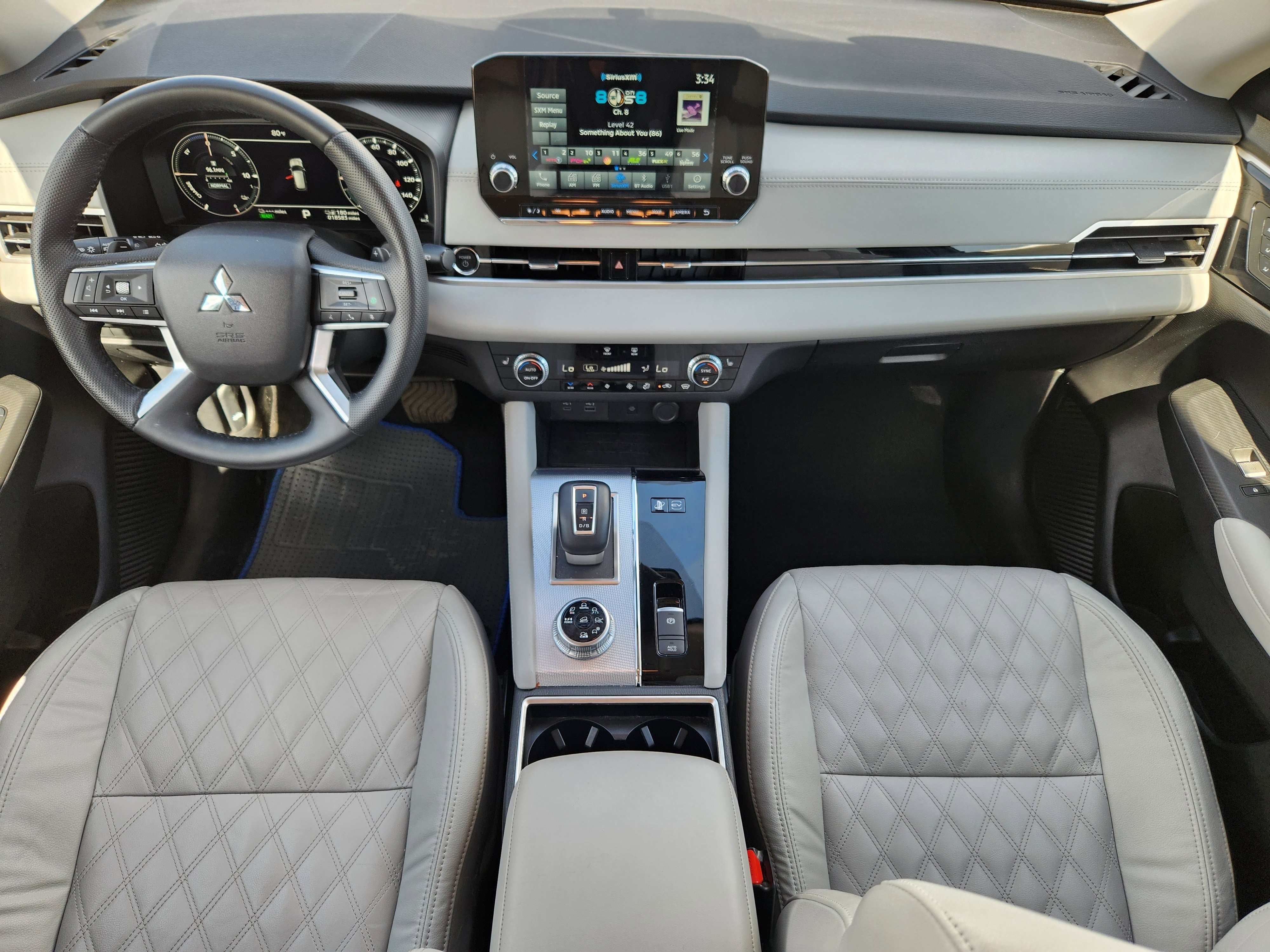 Used 2024 Mitsubishi Outlander SEL AWD/4WD image 20