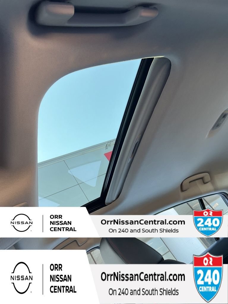 New 2026 Nissan Sentra SR w/ SR Premium Package FWD image 18