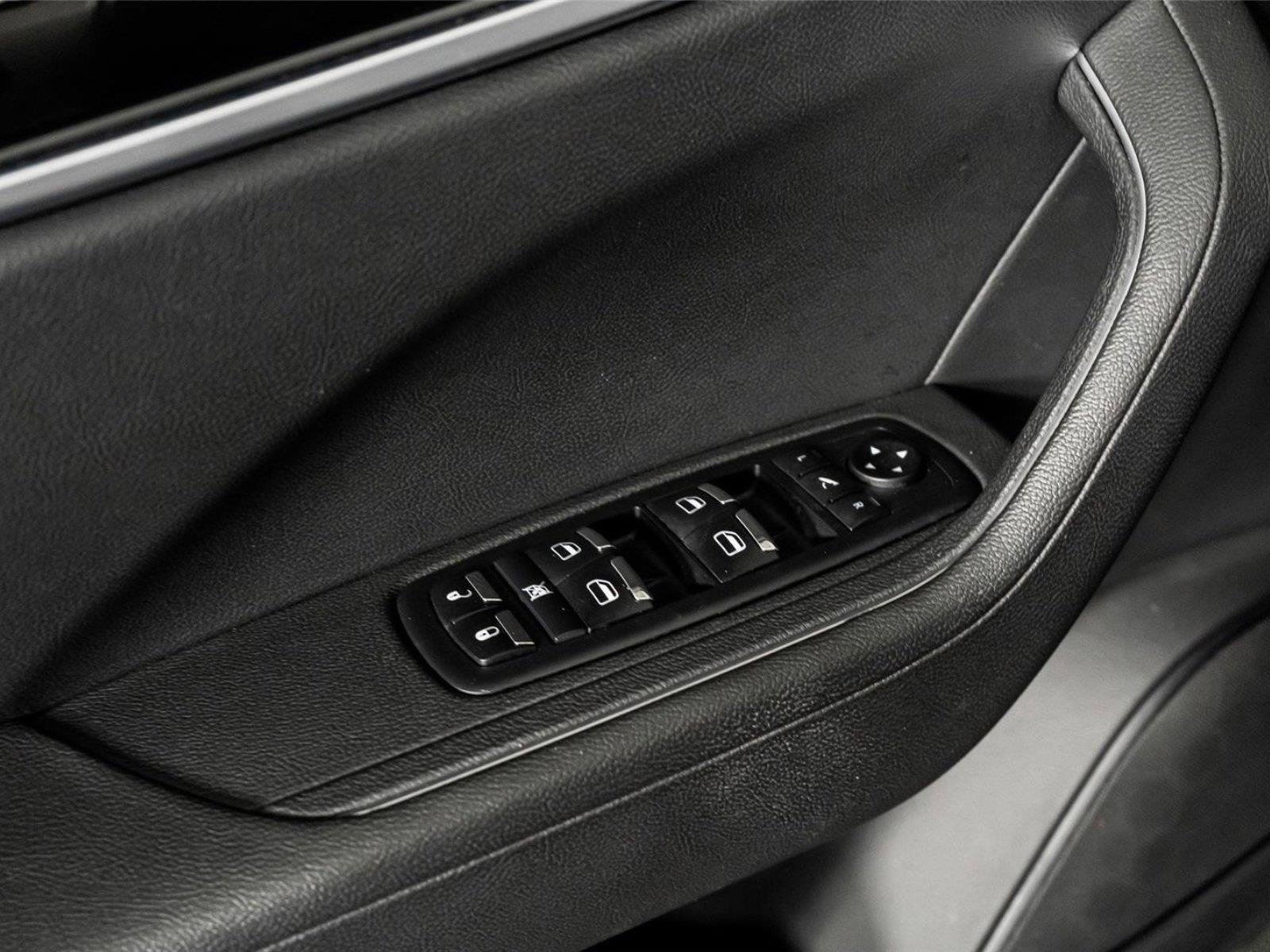 Used 2022 Maserati Levante GT AWD/4WD image 45