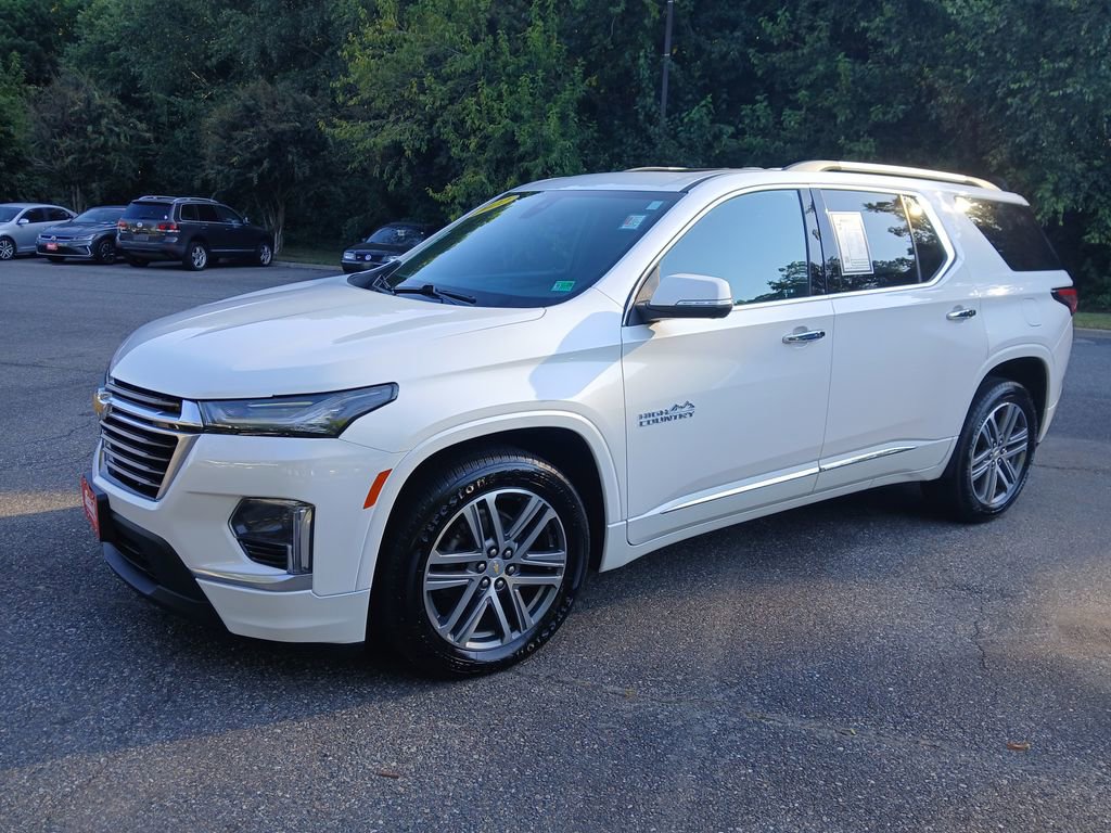 Used 2022 Chevrolet Traverse High Country image 1