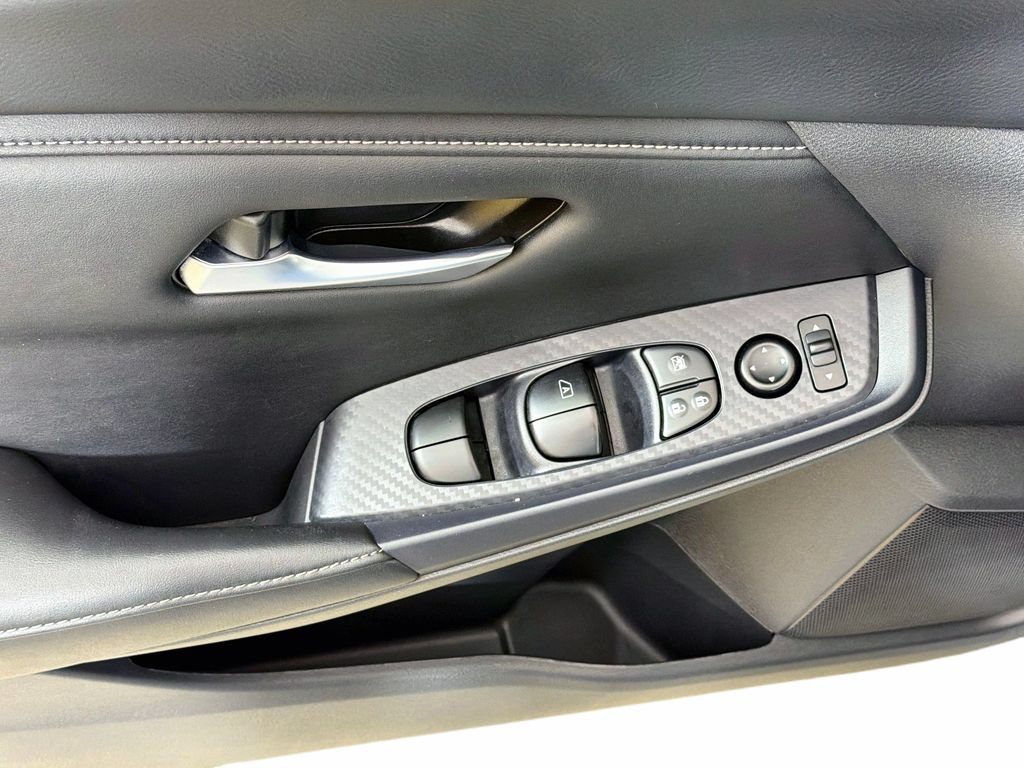 Used 2024 Nissan Sentra SV FWD image 25