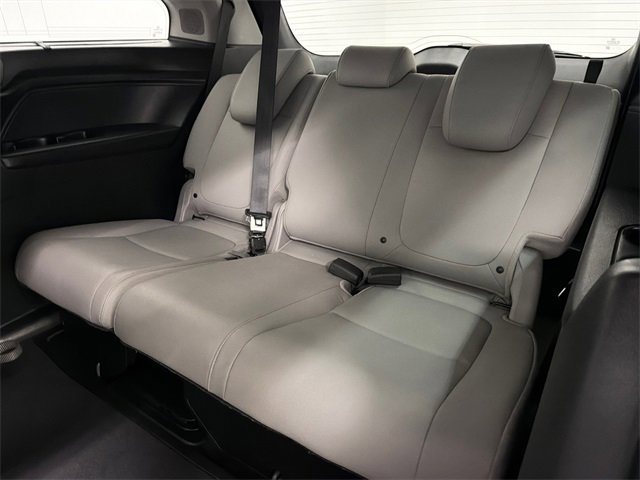 Used 2018 Honda Odyssey Elite image 16