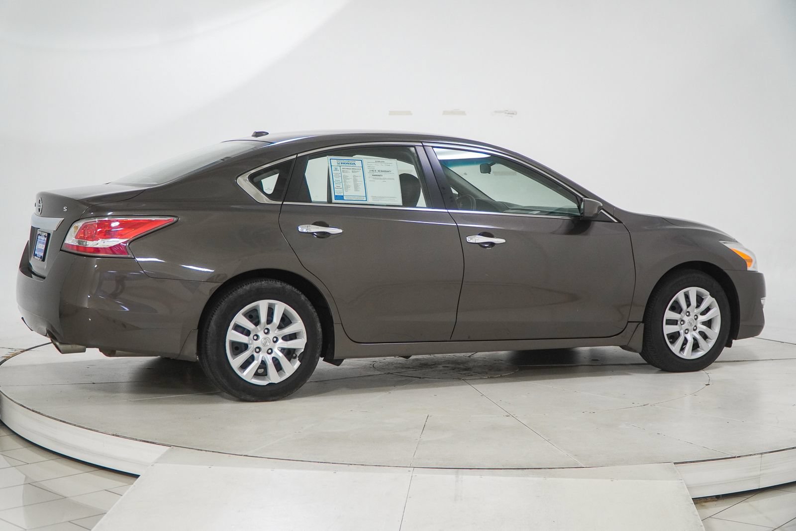 Used 2015 Nissan Altima 2.5 S w/ Power Driver Seat Package FWD image 12