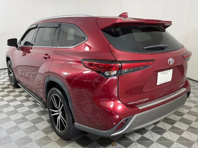 Used 2021 Toyota Highlander Platinum image 4